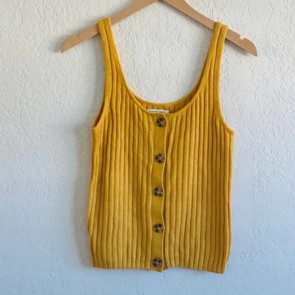 American Eagle Ribbed Button Sweater Tank in Mustard - Size : M - Picture 3 of 10